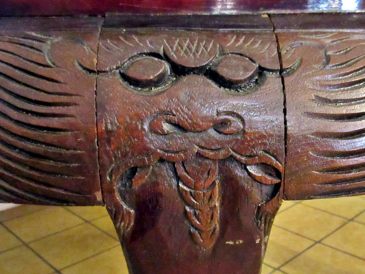 Asiatischer Teetisch mit Hockern | Trödel Oase · Secondhand · Möbel · Antik