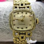 Armbanduhr golden