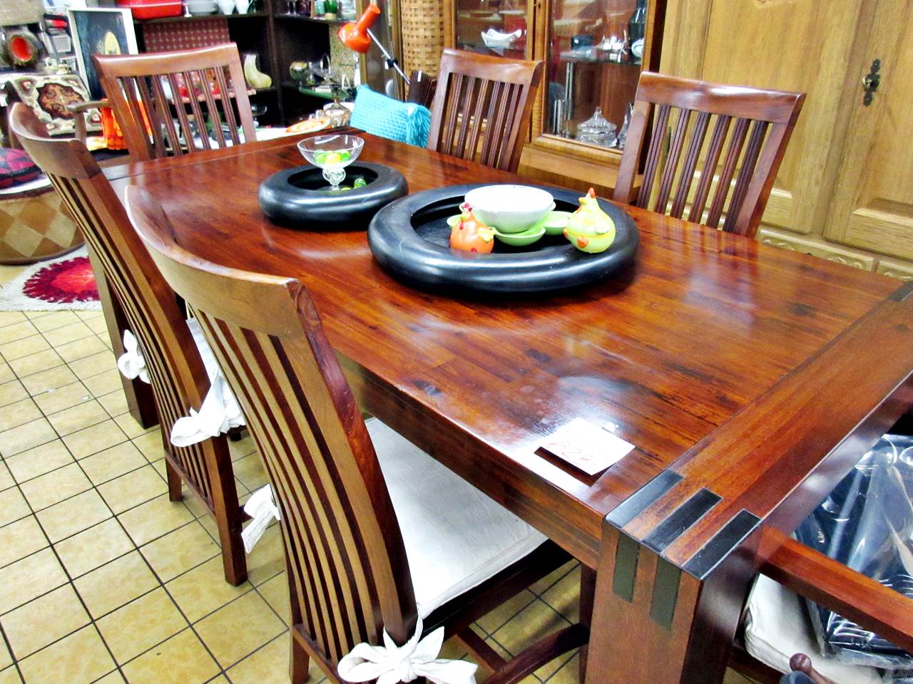 Essgruppe Massagesessel Futonebett Kleiderschrank Trodel Oase Secondhand Mobel Antik