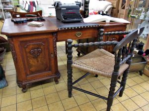 Schreibtisch Eiche antik