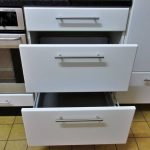 Einbauküche weiss 345 Schubladenschrank