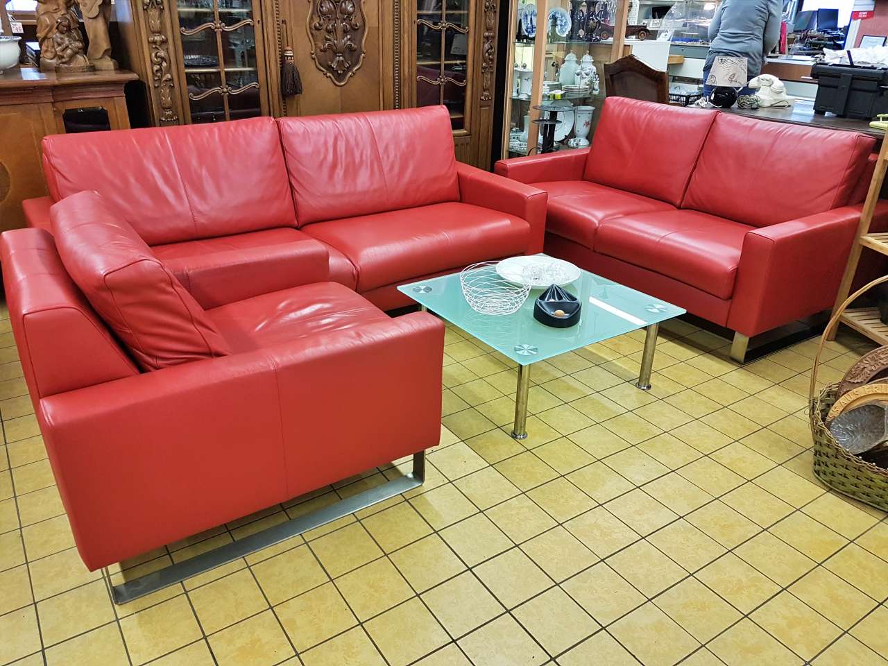 Adventskalender 11.12.2020 Wohnlandschaft Couch Leder rot