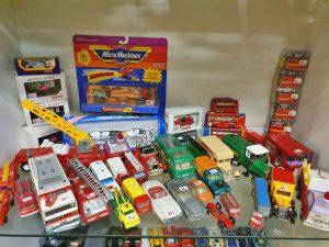 20230828 Sammlerstücke Spielzeug alt antik 12